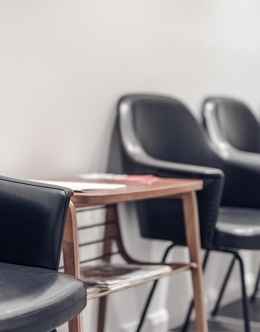 Mitte-Mensch-Zentrum-Systemische-Psychotherapie-Wien-1020-Therapie - Familientherapie-Paartherapie-Praxisraum-Wartezimmer