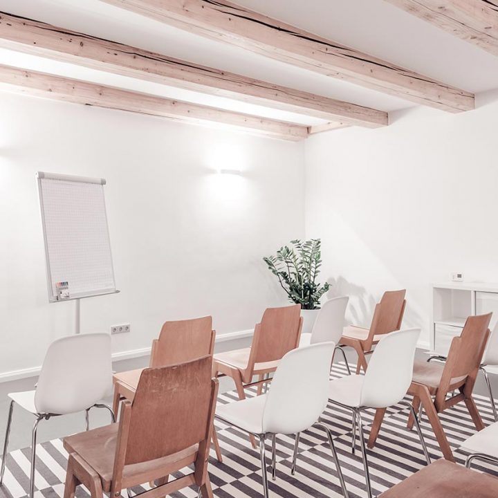 Mitte Mensch - Zentrum für Systemische Therapie - Psychotherapie 1020 Wien - Workshops - Vorträge - Seminare - Seminarraum